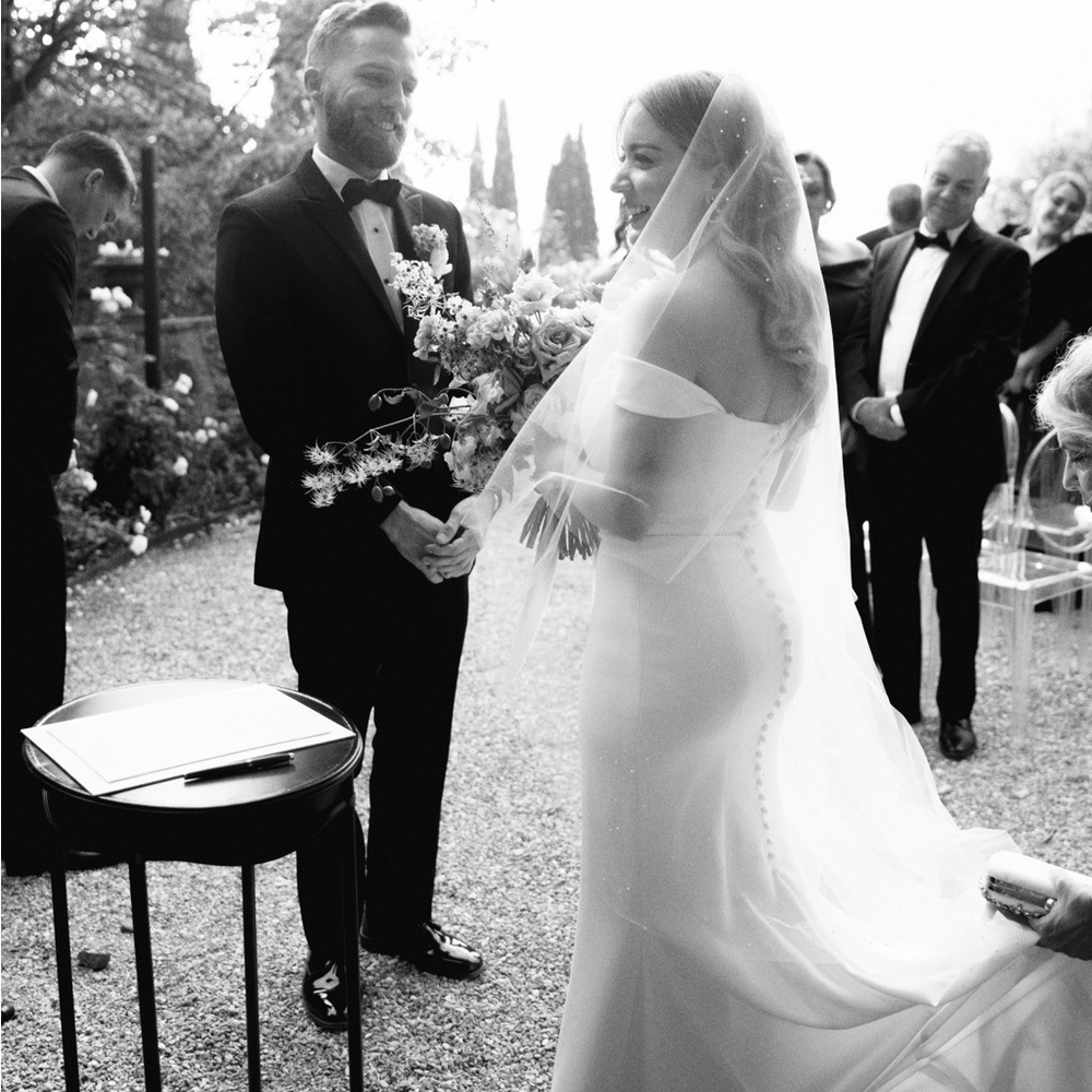 Toni Federici Pearl veil